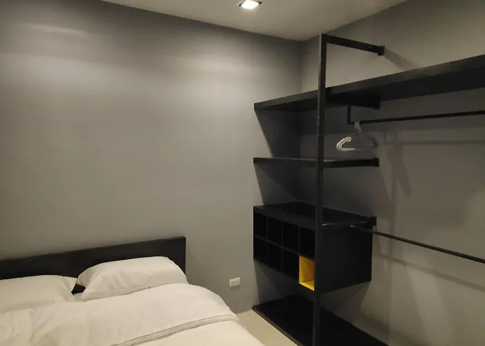Ratch66 Huai Khwang Mrt Bangkok
