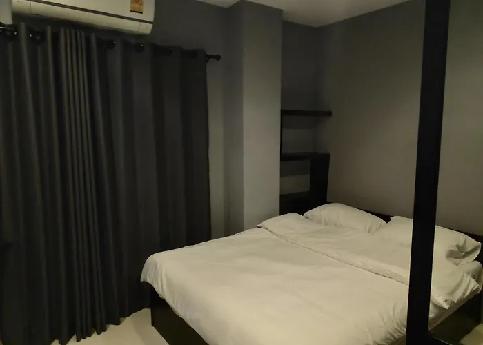 Inn Ratch66 Huai Khwang Mrt