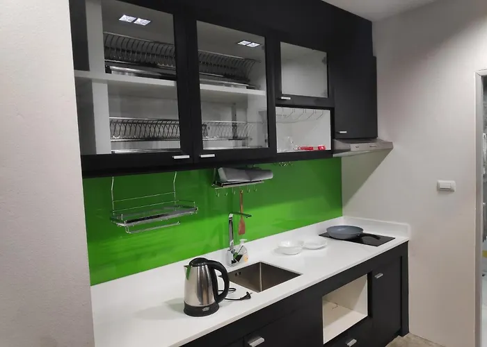 Inn Ratch66 Huai Khwang Mrt