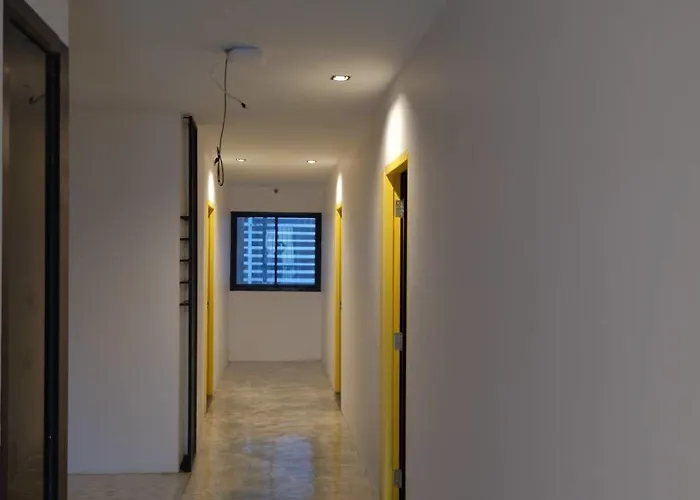 Inn Ratch66 Huai Khwang Mrt