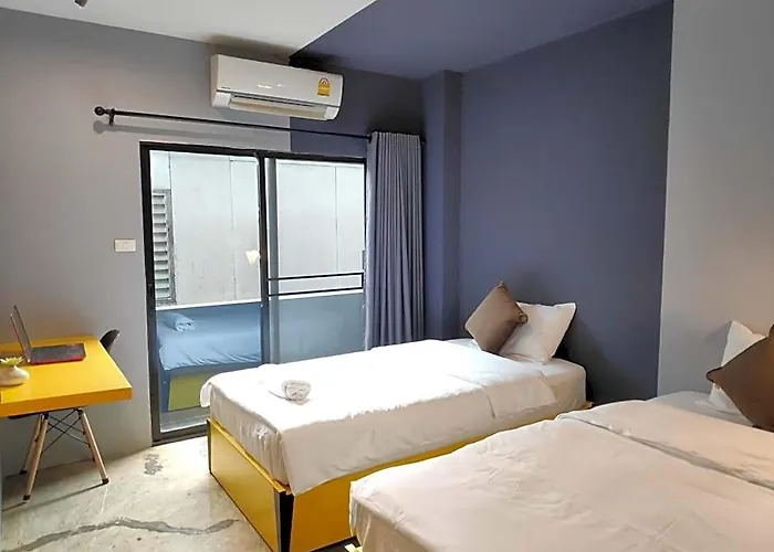 Ratch66 Huai Khwang Mrt Zajazd Bangkok